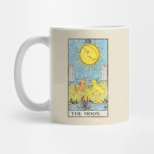 The moon tarot card (distressed) Mug